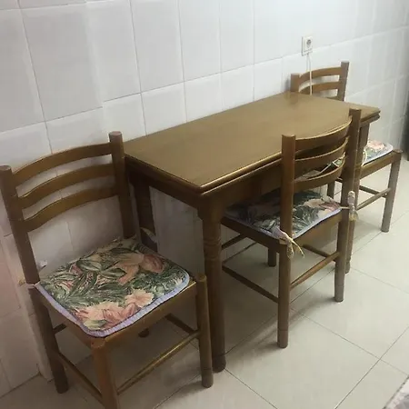 With 2 Bedrooms In With Terrace Apartment