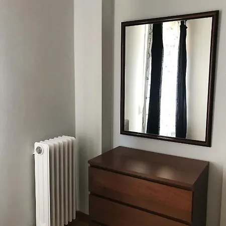 Apartment With 2 Bedrooms In With Terrace *